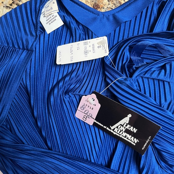 Lean On Klopman • Vintage • 1970’s • USA • Size 8 • Blue • Pleated • Dress - Picture 16 of 16